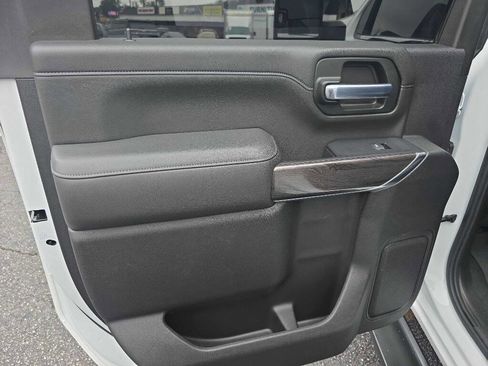 Used 2020 Chevrolet Silverado 2500 LTZ w/ LTZ Premium Package image 16