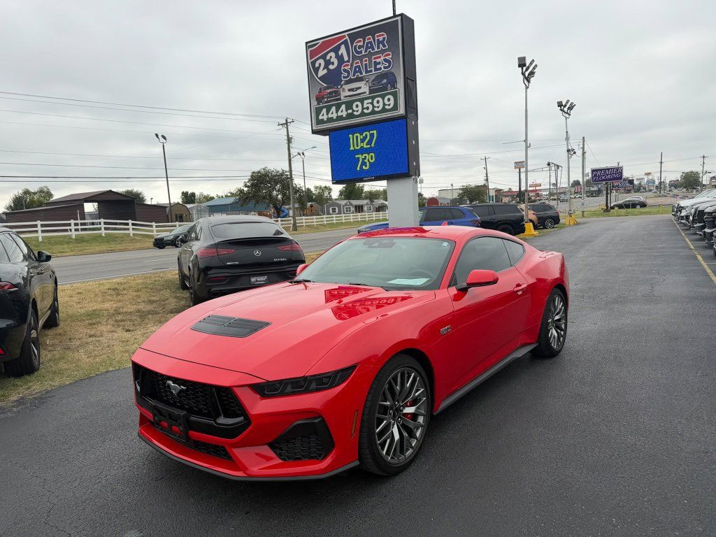 Used 2025 Ford Mustang GT Premium RWD image 7