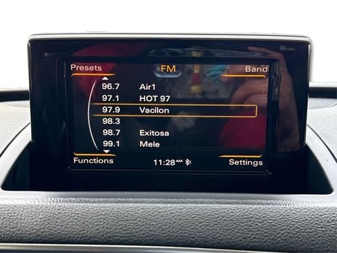 Used 2018 Audi Q3 2.0T Premium Plus image 15