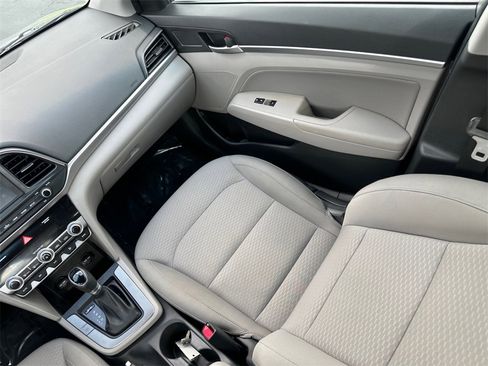 Used 2020 Hyundai Elantra SEL w/ Cargo Package (C1) image 26