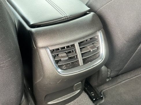 Used 2024 Chevrolet Malibu LT image 14