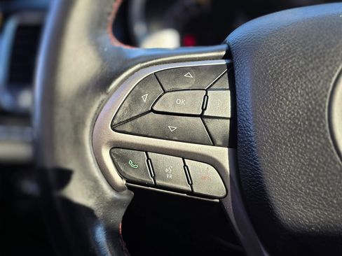 Used 2020 Jeep Grand Cherokee Trailhawk image 36