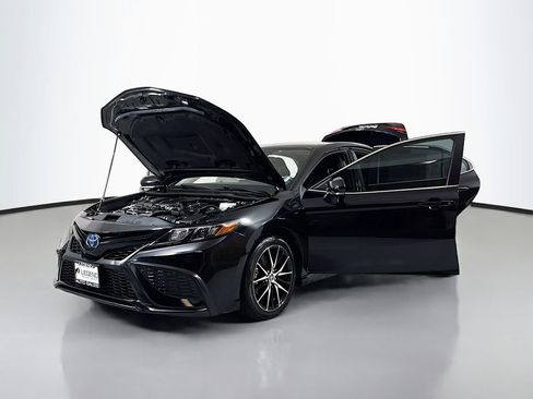 Used 2022 Toyota Camry SE FWD image 15