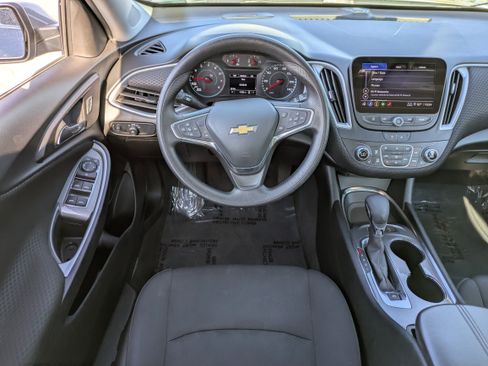 Used 2024 Chevrolet Malibu LT image 16