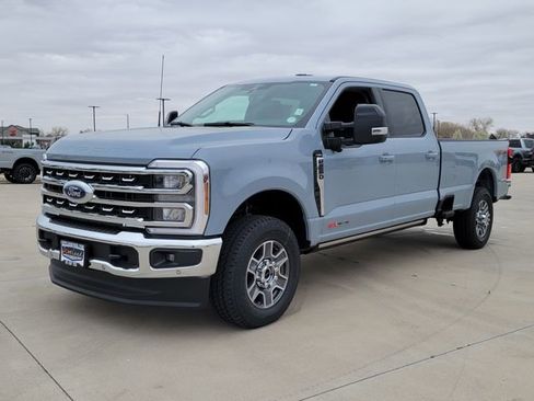New 2026 Ford F250 Lariat image 7
