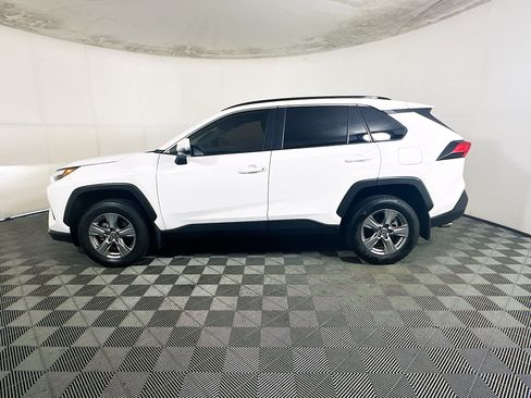 Used 2024 Toyota RAV4 XLE w/ Convenience Package FWD image 6