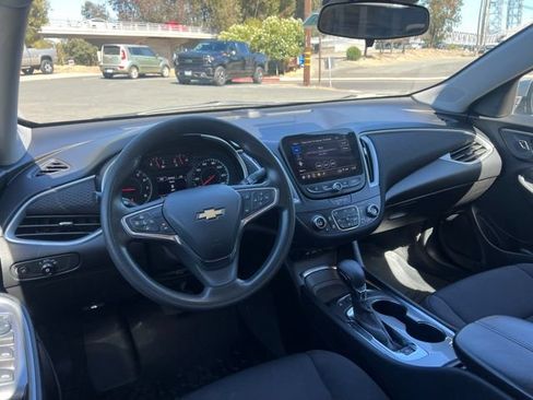 Used 2024 Chevrolet Malibu LT FWD image 12