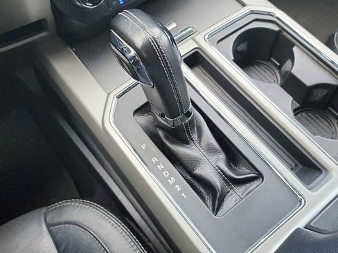 Used 2015 Ford F150 Lariat image 20