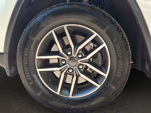 Used 2021 Jeep Grand Cherokee Limited w/ Sun & Sound Group AWD/4WD image 9