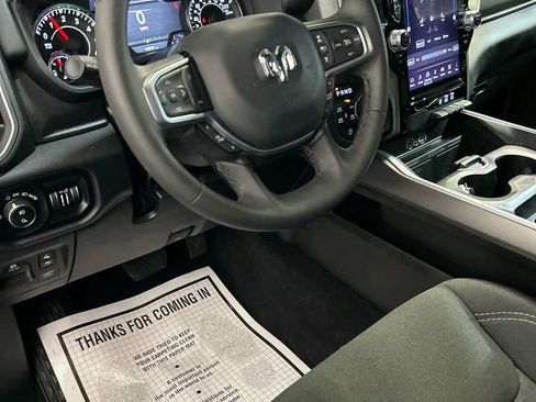 Used 2025 RAM 1500 Big Horn AWD/4WD image 9