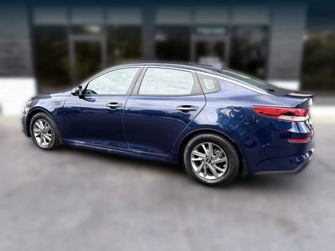 Used 2019 Kia Optima LX image 3
