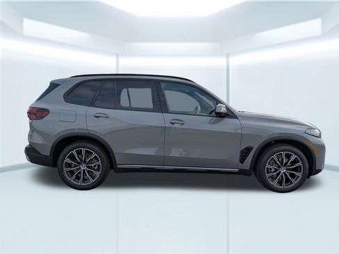 New 2025 BMW X5 xDrive40i w/ Parking Assistance Package AWD/4WD image 6