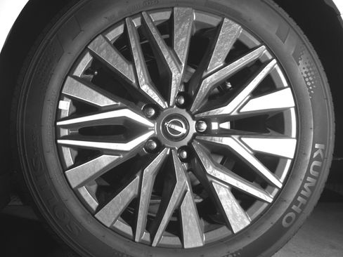 Used 2025 Nissan Altima 2.5 SV image 14