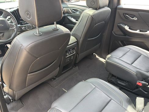 Used 2023 Chevrolet Traverse Premier w/ Redline Edition FWD image 15