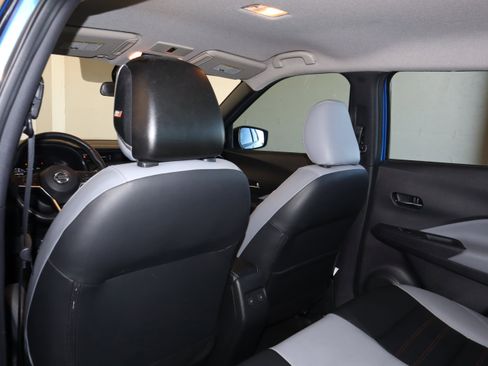 Used 2021 Nissan Kicks SR w/ SR Premium Package image 35