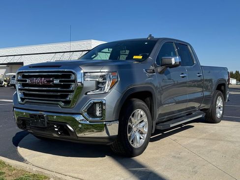 Used 2019 GMC Sierra 1500 SLT w/ SLT Premium Package image 3