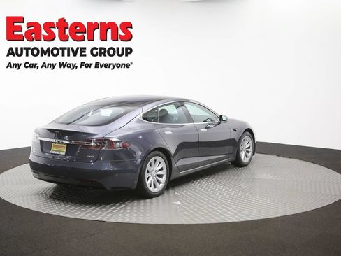Used 2018 Tesla Model S 100D AWD/4WD image 38