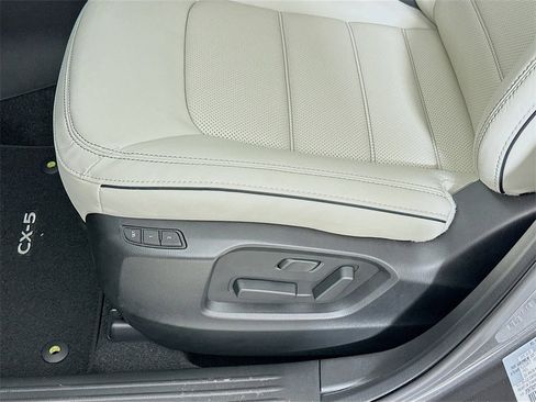 New 2025 MAZDA CX-5 AWD 2.5 S w/ Preferred Package image 9