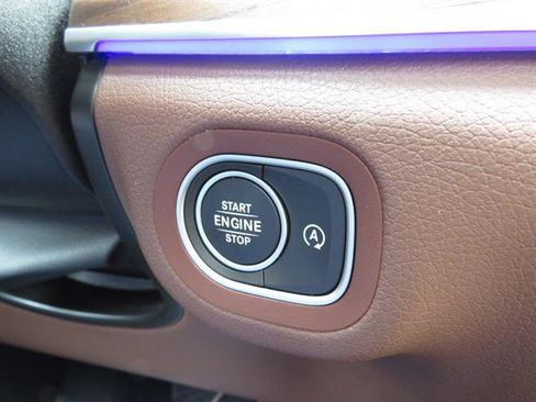 Used 2025 Mercedes-Benz GLE 450 4MATIC image 14