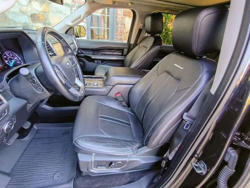 Used 2019 Ford Expedition Platinum image 27