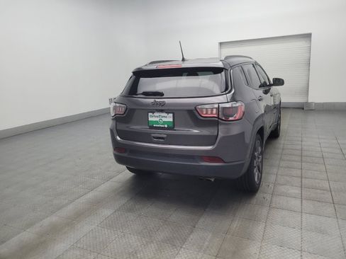 Used 2021 Jeep Compass Latitude FWD image 9