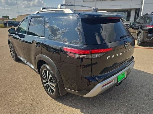 Certified 2025 Nissan Pathfinder Platinum w/ Cargo Package FWD image 3