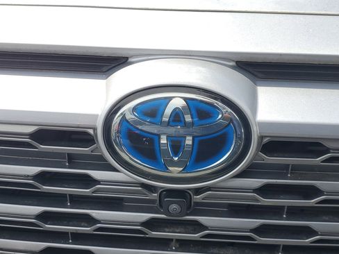 Used 2023 Toyota RAV4 Limited AWD/4WD image 10