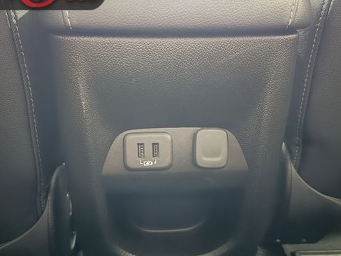 Used 2022 Chevrolet Colorado ZR2 AWD/4WD image 25