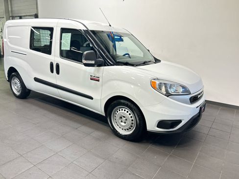 Used 2022 RAM ProMaster City Tradesman FWD image 2