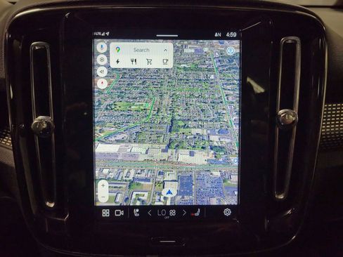 Used 2021 Volvo XC40 P8 Recharge w/ Advanced Package image 19