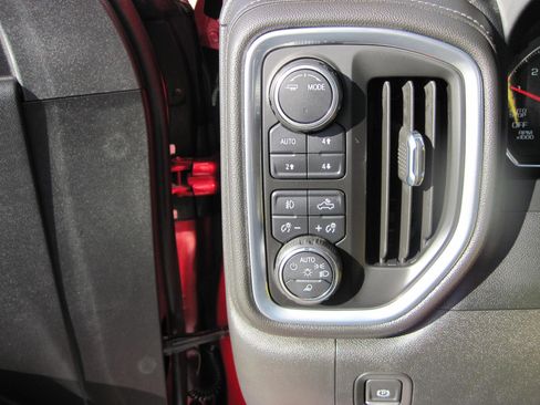 Used 2022 Chevrolet Silverado 1500 LTZ image 9