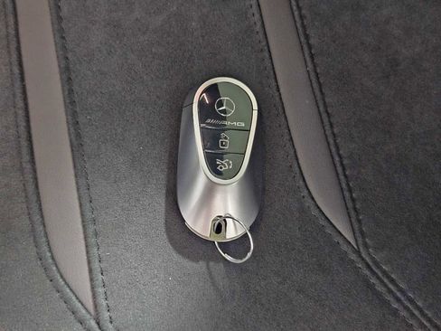 New 2025 Mercedes-Benz GLC 63 AMG S image 43