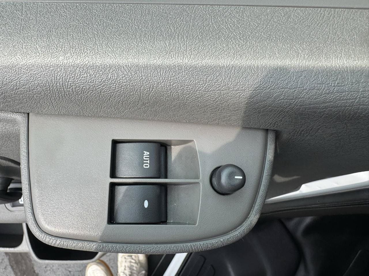 Used 2025 GMC Savana 2500 w/ Driver Convenience Package RWD image 23