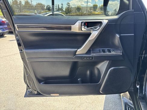 Used 2020 Lexus GX 460 Premium AWD/4WD image 28