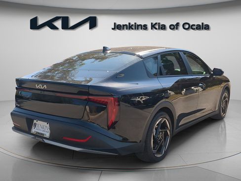 New 2025 Kia K4 EX image 5