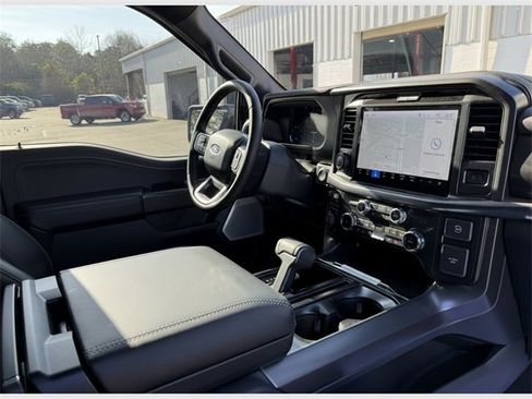 Used 2025 Ford F150 Lariat w/ Equipment Group 502A High image 18