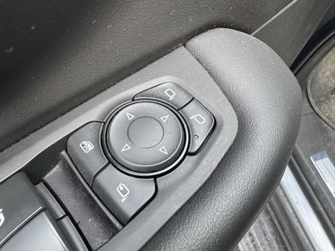 Used 2024 Chevrolet Suburban LT w/ LT Signature Plus Package image 22