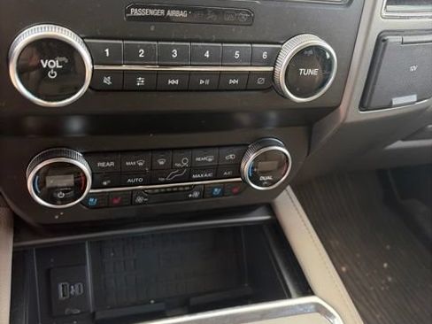 Used 2021 Ford Expedition XLT AWD/4WD image 28