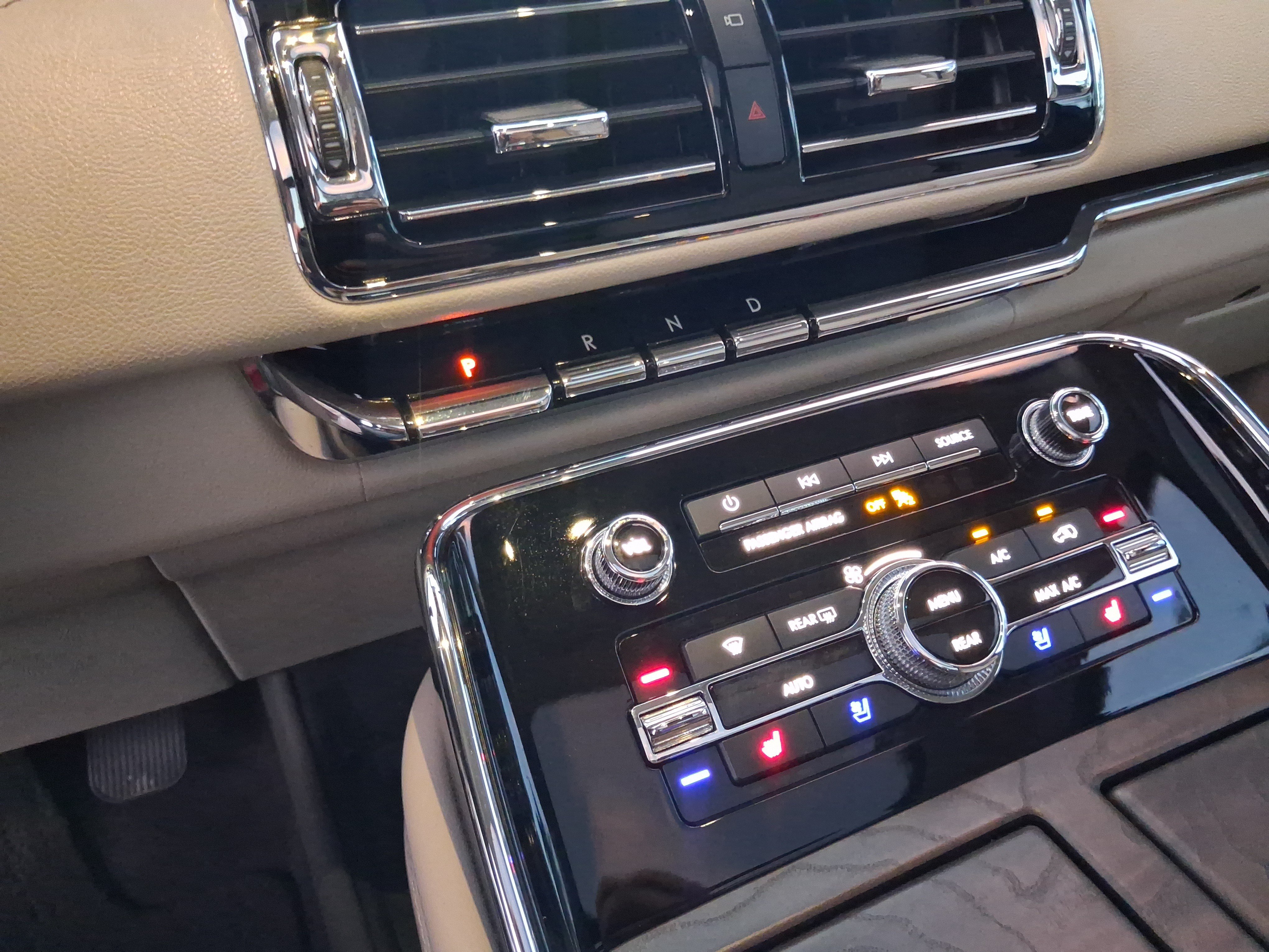 Certified 2021 Lincoln Navigator Reserve RWD image 20