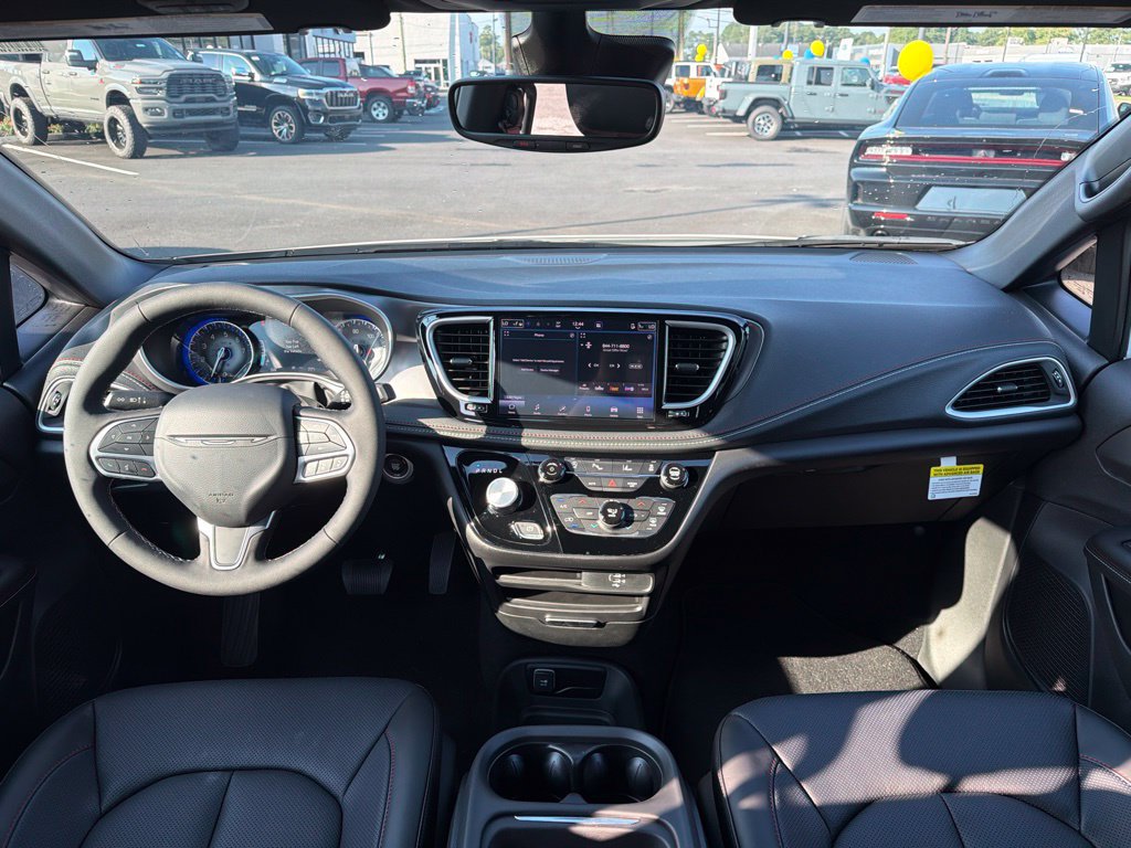 New 2027 Chrysler Pacifica Select FWD image 6
