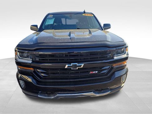 Used 2018 Chevrolet Silverado 1500 LT w/ LPO, Black Pack image 18