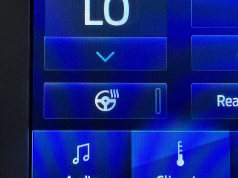 Used 2019 Ford Edge SEL w/ Equipment Group 201A AWD/4WD image 41