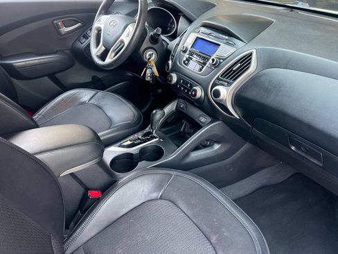 Used 2013 Hyundai Tucson GLS AWD/4WD image 16