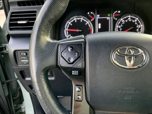 Used 2023 Toyota 4Runner TRD Off-Road Premium w/ Moonroof Package AWD/4WD image 23