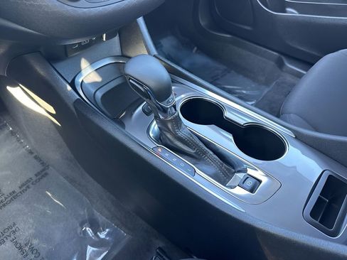 Used 2024 Chevrolet Malibu LT w/ Midnight Edition image 16