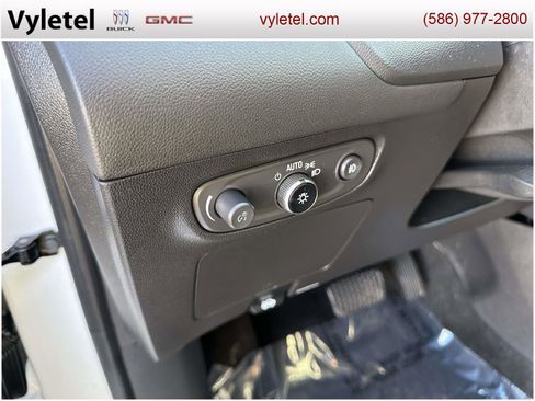 Certified 2023 Buick Encore GX Preferred w/ Cold Weather Comfort Package image 18