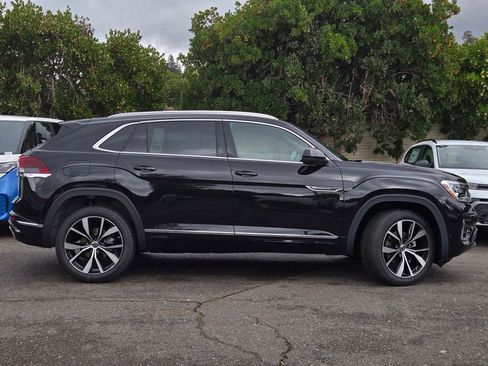 New 2026 Volkswagen Atlas Cross Sport SEL Premium R-Line AWD/4WD image 2