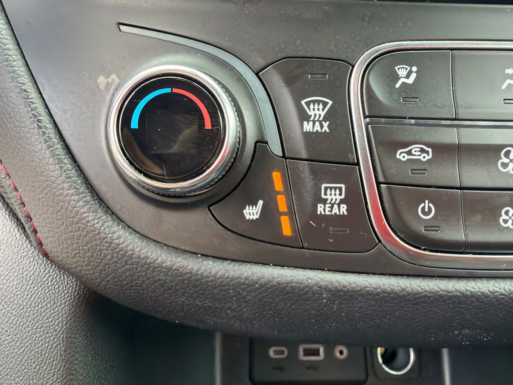 Used 2022 Chevrolet Equinox RS AWD/4WD image 34