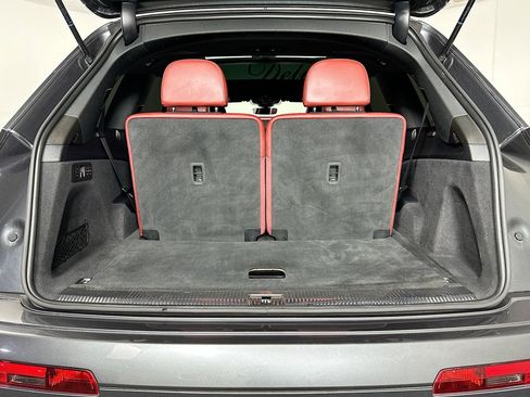 Used 2020 Audi SQ7 Premium Plus w/ Driver Assistance Package image 28