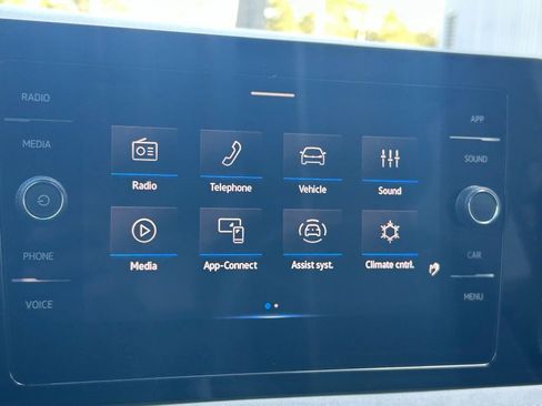 New 2026 Volkswagen Taos SE image 16